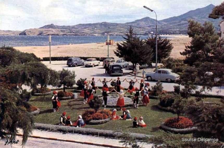 66 Argeles Plage La Sardane 1969.jpg